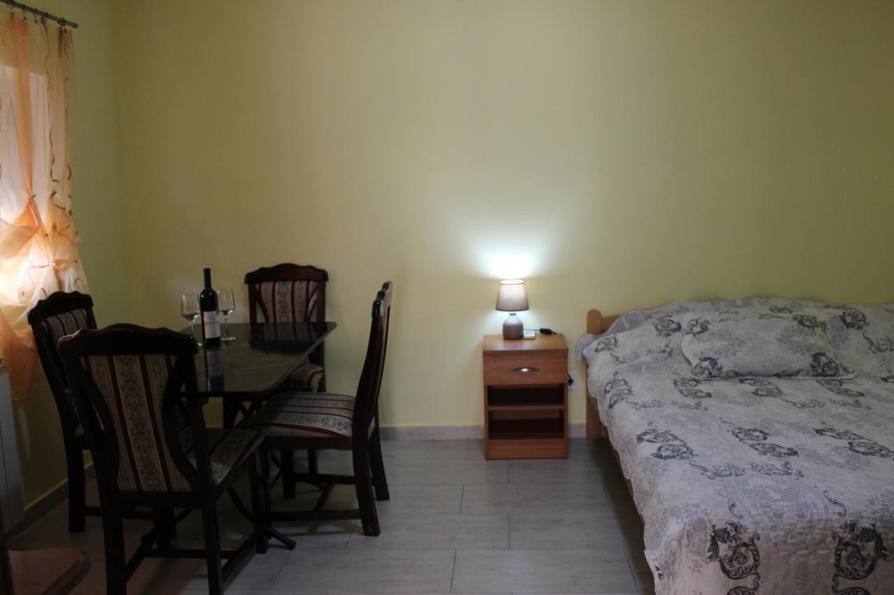 Apartmani Franovic Тиват Экстерьер фото