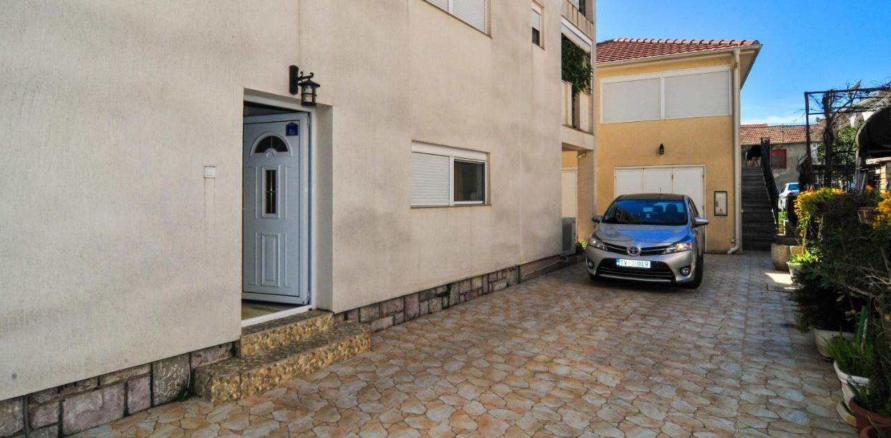 Apartmani Franovic Тиват Экстерьер фото