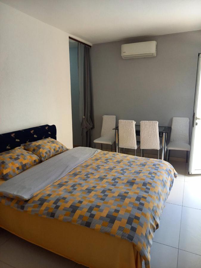 Apartmani Franovic Тиват Экстерьер фото